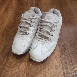 White Cheer Shoes (Small Defects)